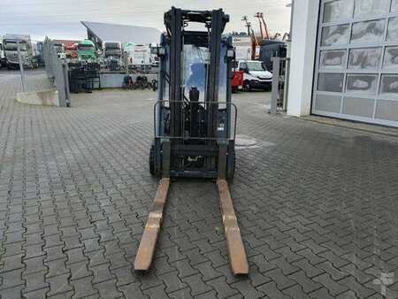 El truck - 4 hjulet 2012  Linde E18 - 01 / Triplex: 4.50m! / SS / nur 5.672h! (9)