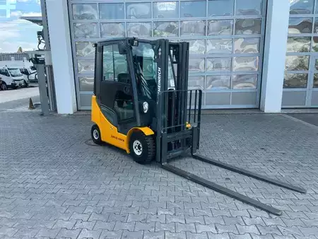 Carrelli elevatori diesel 2015  Jungheinrich DFG 316s / Triplex: 4.4m / 2.008h / Klima / SS (10)