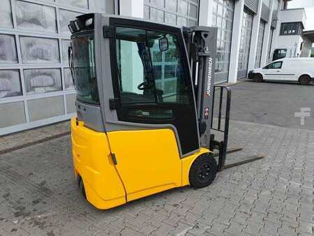 Eléctrico - 4 rodas 2016  Jungheinrich EFG 215 / Triplex: 4.25m! / SS / 4.297h! (3)