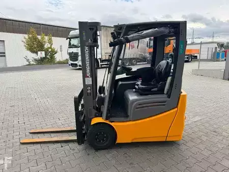Carrelli elettrici 4 ruote 2017  Jungheinrich EFG 215 / Triplex: 4.25m! / SS / 4.168h / 2024 (6)