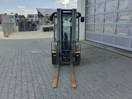 Sähkö - 4 pyör 2017  Jungheinrich EFG 215 / Triplex: 4.25m! / SS / nur 2.184h! (9)