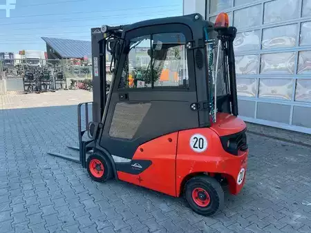 Wózki widłowe diesel 2016  Linde H14D-01 / HH 4,6m / 1.727h / Diesel / SS (12)