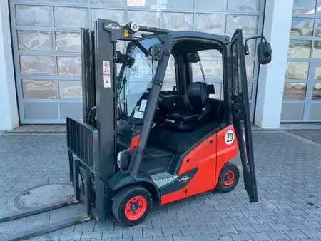 Wózki widłowe diesel 2016  Linde H14D-01 / HH 4,6m / 1.727h / Diesel / SS (15)