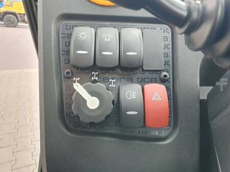 Manipulador fijo 2025  JCB 525-60 / Neufahrzeug /Palettengabel / 2025 (13)