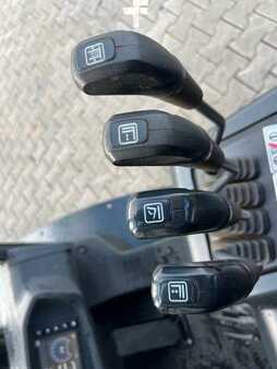 4-wiel elektrische heftrucks 2023  Bobcat D30NXS / nur 482h! / 12.2023 / SS (15)