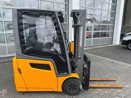 El Truck - 4-hjul 2017  Jungheinrich EFG 215 / Triplex: 4.25m! / SS / nur 3.298h! (2)