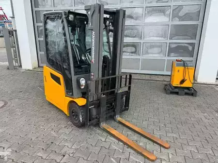 El Truck - 4-hjul 2017  Jungheinrich EFG 215 / Triplex: 4.25m! / SS / nur 3.298h! (3)