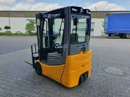Eléctrico - 4 rodas 2017  Jungheinrich EFG 215 / Triplex: 4.25m! / SS / nur 2.184h! (6)
