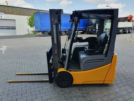 Eléctrico - 4 rodas 2017  Jungheinrich EFG 215 / Triplex: 4.25m! / SS / nur 2.184h! (7)