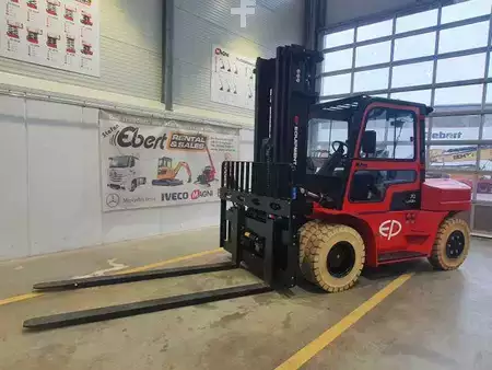 Eléctrica de 4 ruedas 2023  EP Equipment Equipment EFL 702 / 7T / Triplex: 5,40m / ZVG (1)
