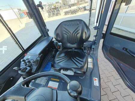 Diesel heftrucks 2013  Toyota 8FBET15 / Triplex: 4.30m / nur 3.489h! / 2022 (12)