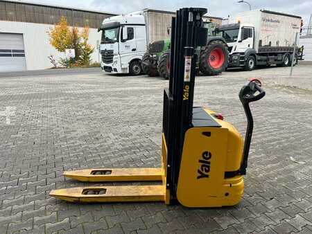 Vertikal ordreplukker 2014  Yale MS 12 AC / Triplex: 4m! / nur 229h! / 2014 (7)
