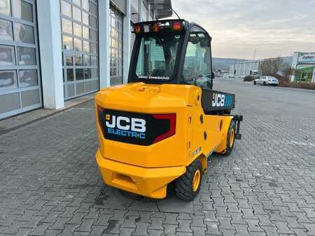 Teleskopstapler-Starr 2022  JCB TLT 35-22E Teletruck / nur 131h! / 2022 / SS (5)