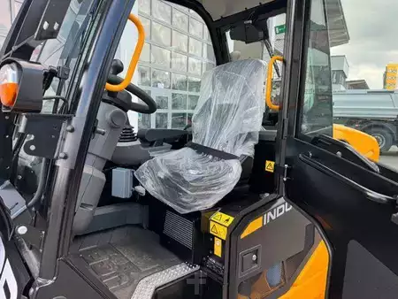Teleskoptruck fast bom 2025  JCB TLT 35-26D 4WD Teletruck / nur : 143h!! / SS (12)