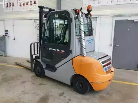 Carretilla elevadora diésel 2014  Still RX70-35 / Duplex: 3.40m / nur 1.328h! / SS (7)