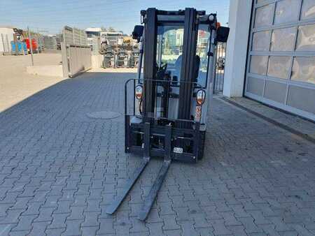 4-wiel elektrische heftrucks 2016  Still RX20-14 / 2023 / Triplex: 4.30m! / 100h! / SS (8)