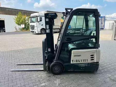 Carrelli elettrici 4 ruote 2016  Crown SCT6020-1.3 / Triplex 4,3m / 1.227h / 2017 (6)