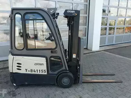 Carrelli elettrici 4 ruote 2016  Crown SCT6020-1.3 / Triplex 4,3m / 2.658h / 2020 (2)