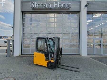 Eléctrico - 4 rodas 2016  Jungheinrich EFG 215 / Triplex 4.25m / SS / nur 1.680h / 2021 (1)