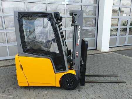 Eléctrico - 4 rodas 2016  Jungheinrich EFG 215 / Triplex 4.25m / SS / nur 1.680h / 2021 (3)