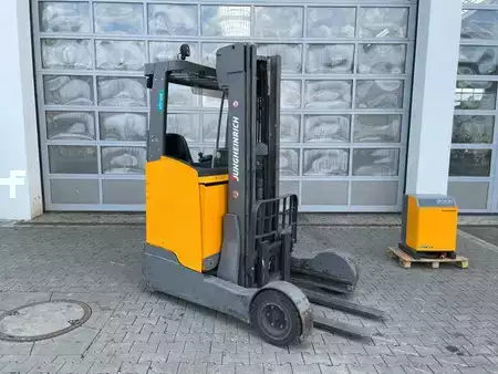 Retraky 2016  Jungheinrich ETV C16 / Triplex 5.72m / SS / nur 3.112h / 2016 (2)