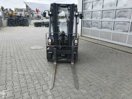 Elektro čtyřkolový VZV 2016  Linde E14 - 02 / Triplex: 4.00m! / SS / nur 2.119h! (8)