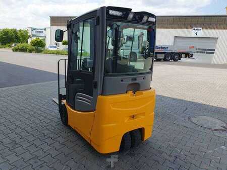 Eléctrico - 4 rodas 2016  Jungheinrich EFG 215 / Triplex: 4.25m! / SS / 4.166h / 2024 (6)