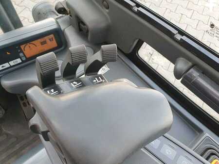 Elektro čtyřkolový VZV 2013  Jungheinrich EFG 215 / Triplex: 4.35m! / SS / nur 2.054h! (11)