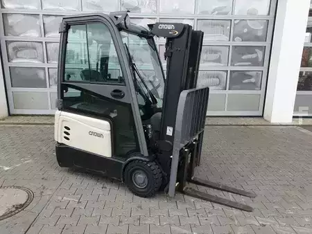 Carrelli elettrici 4 ruote 2016  Crown SCT6020-1.3 /Triplex: 4.30m / SS / 1.185h! (2)