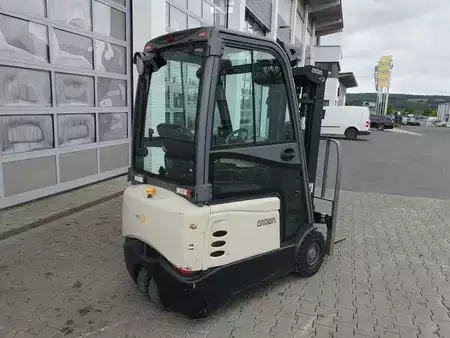 Carrelli elettrici 4 ruote 2016  Crown SCT6020-1.3 /Triplex: 4.30m / SS / 1.185h! (4)