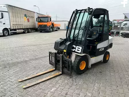 Dieselstapler 2019  JCB TLT 30D Teletruck 2WD / nur 1.948h! (8)