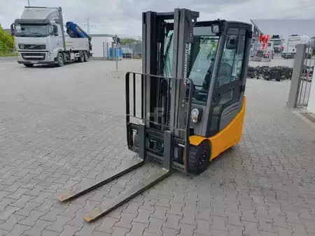 Carrelli elettrici 4 ruote 2016  Jungheinrich EFG 215 / Triplex: 4.25m! / SS / 4.297h! (7)