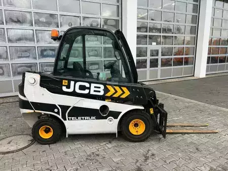 Teleskopstapler-Starr 2019  JCB TLT 30D 2WD / nur 1.948h! (3)