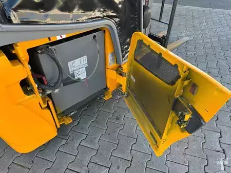 Sähkö - 4 pyör 2017  Jungheinrich EFG 215 / Triplex: 4.25m! / SS / nur 2.865h! (11)