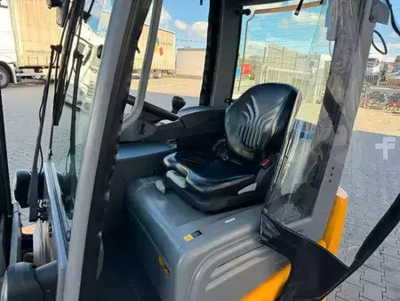 Sähkö - 4 pyör 2017  Jungheinrich EFG 215 / Triplex: 4.25m! / SS / nur 2.865h! (14)