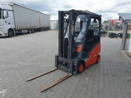 Ostatní 2012  Linde H16 T-01 / 4,6m / nur: 3.260h / Gas / SS (8)