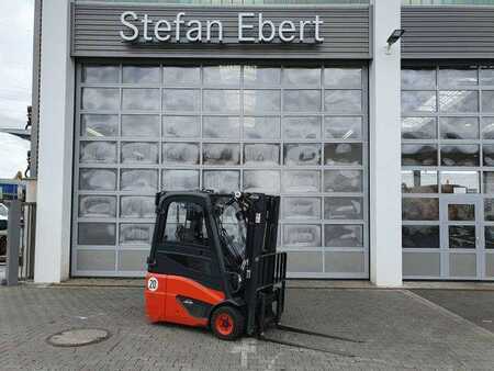 Eléctrico - 4 rodas 2016  Linde E14 - 02 / Triplex: 4.00m! / SS / nur 2.119h! (1)
