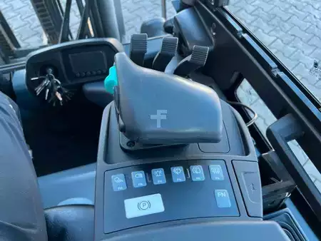 Carrelli elettrici 4 ruote 2018  Jungheinrich EFG 215 / Triplex: 4.25m! / SS / nur 995h! Waage (16)