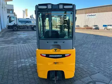 Carrelli elettrici 4 ruote 2018  Jungheinrich EFG 215 / Triplex: 4.25m! / SS / nur 995h! Waage (6)