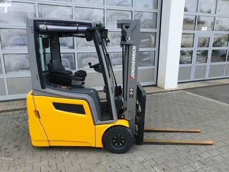 4-wiel elektrische heftrucks 2017  Jungheinrich EFG 215 / Triplex: 4.25m! / SS / nur 1.368h! (3)