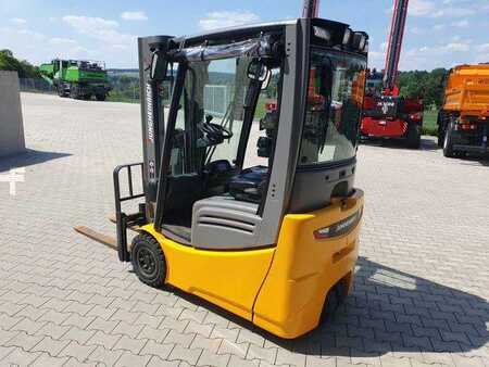 4-wiel elektrische heftrucks 2017  Jungheinrich EFG 215 / Triplex: 4.25m! / SS / nur 1.368h! (6)