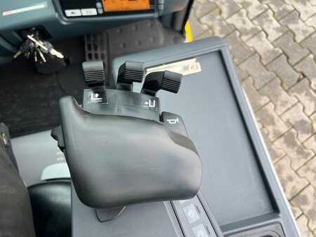 4-wiel elektrische heftrucks 2016  Jungheinrich EFG 215 / Triplex 4.25m / 1.851h / Batterie 2023 (12)