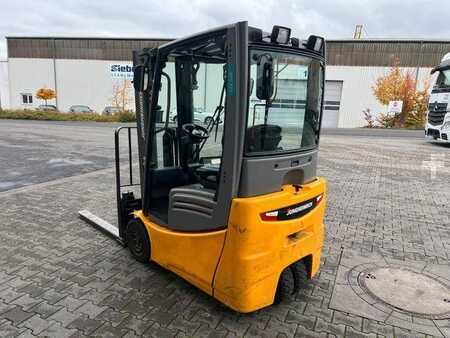 4-wiel elektrische heftrucks 2016  Jungheinrich EFG 215 / Triplex 4.25m / 1.851h / Batterie 2023 (5)
