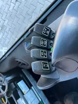 Dieselový VZV 2013  Hyster H1.6 FT / Verstellgerät / HH: 4.45m / nur 1.299h (11)