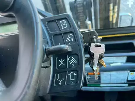 Dieselový VZV 2013  Hyster H1.6 FT / Verstellgerät / HH: 4.45m / nur 1.299h (14)