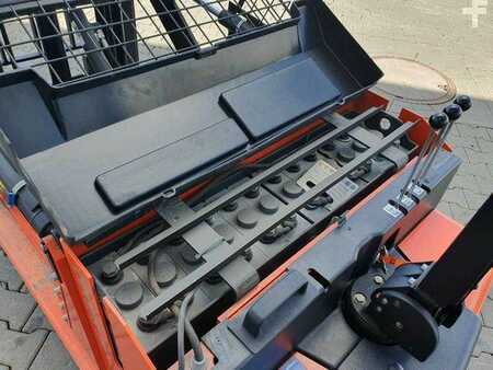 Commissionatori verticali 2013  Toyota RWE 120 / Schubmaststapler / Duplex:2.9m / 257h! (13)