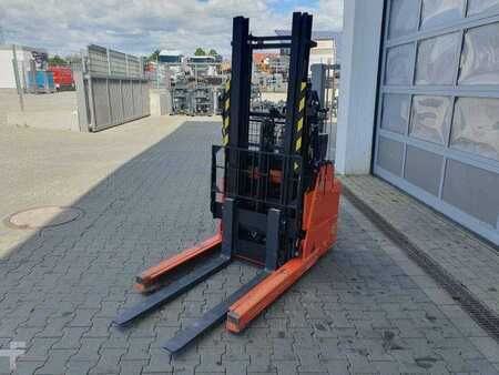Commissionatori verticali 2013  Toyota RWE 120 / Schubmaststapler / Duplex:2.9m / 257h! (8)