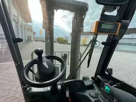 Carrelli elettrici 4 ruote 2017  Jungheinrich EFG 215 / Triplex: 4.25m! / SS / 4.029h (11)