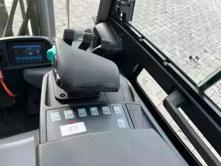 Carrelli elettrici 4 ruote 2017  Jungheinrich EFG 215 / Triplex: 4.25m! / SS / 4.029h (14)