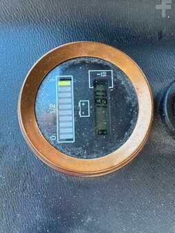 Függőleges komissiózó 2014  Yale MS 12 AC / Triplex: 4m! / nur 180h! / 2014 (10)